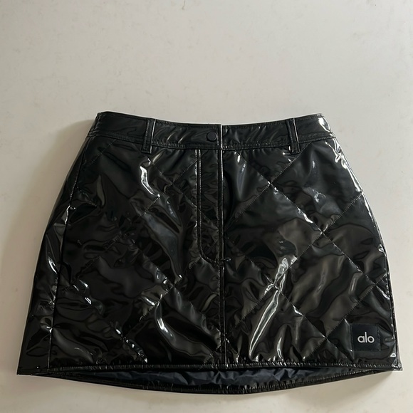 Alo Snomoto Puffer Mini skirt in Black - Medium - Picture 1 of 6